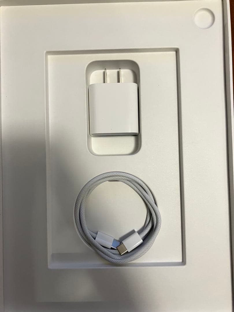 最終値下げ　Apple iPad 第10世代　Cellular 64GB