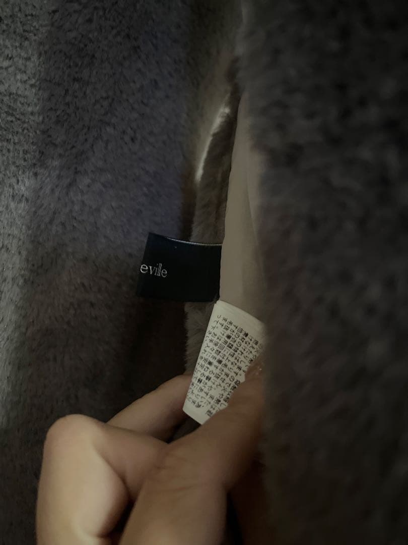 フェイクファー フーディージレ　モカ　allureville ベスト