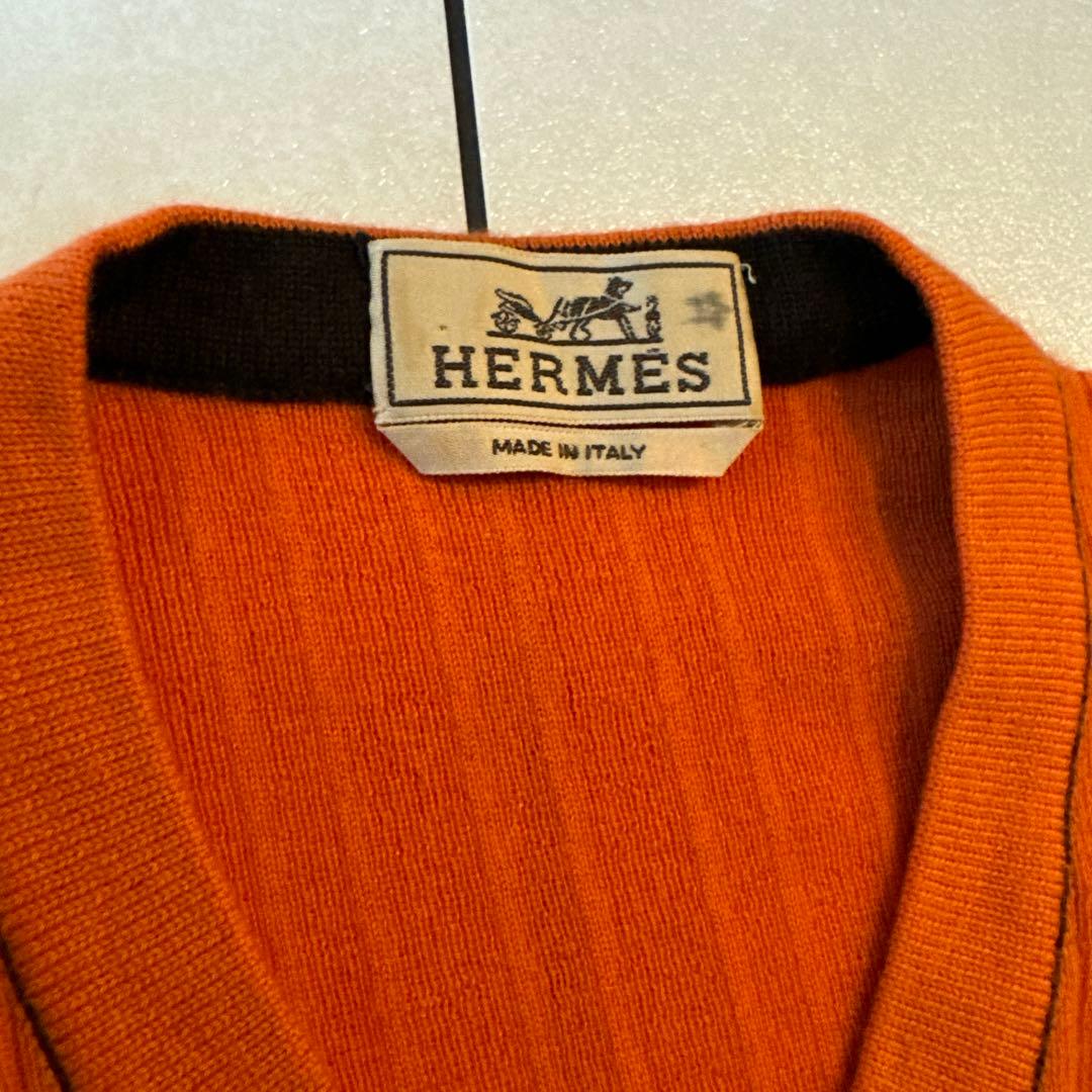 HERMÈS エルメス　オレンジ Vネック リブニット