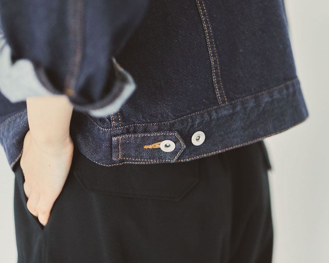 KURASHI&Trips 【美品】「柔らか、かろやか」新定番のデニムジャケット