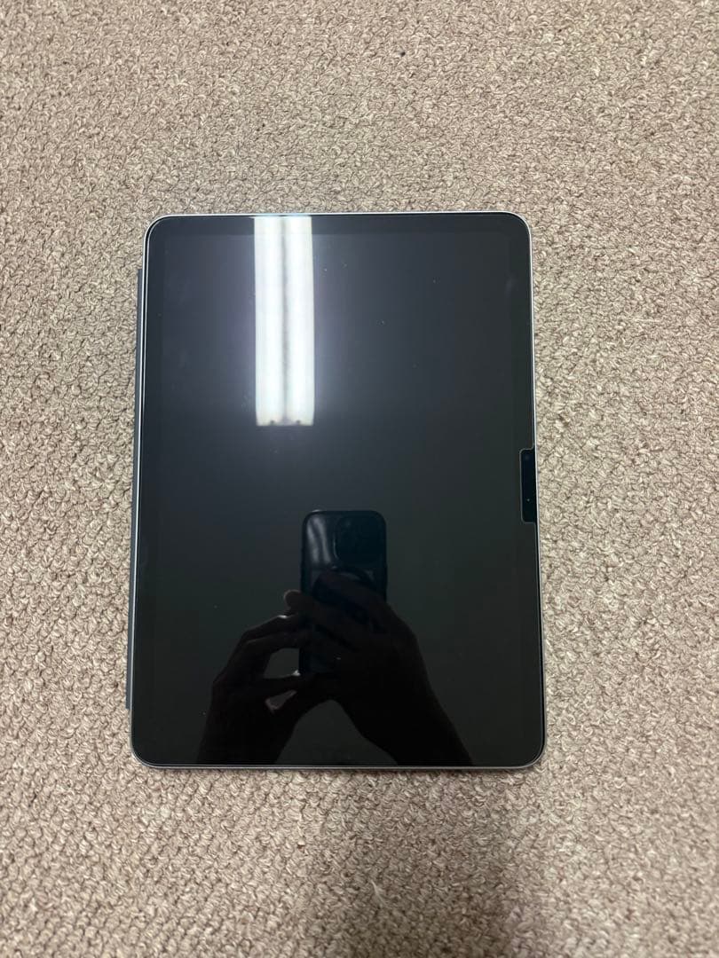 Apple iPad Air 11インチ M3スペースグレー 純正カバー付き