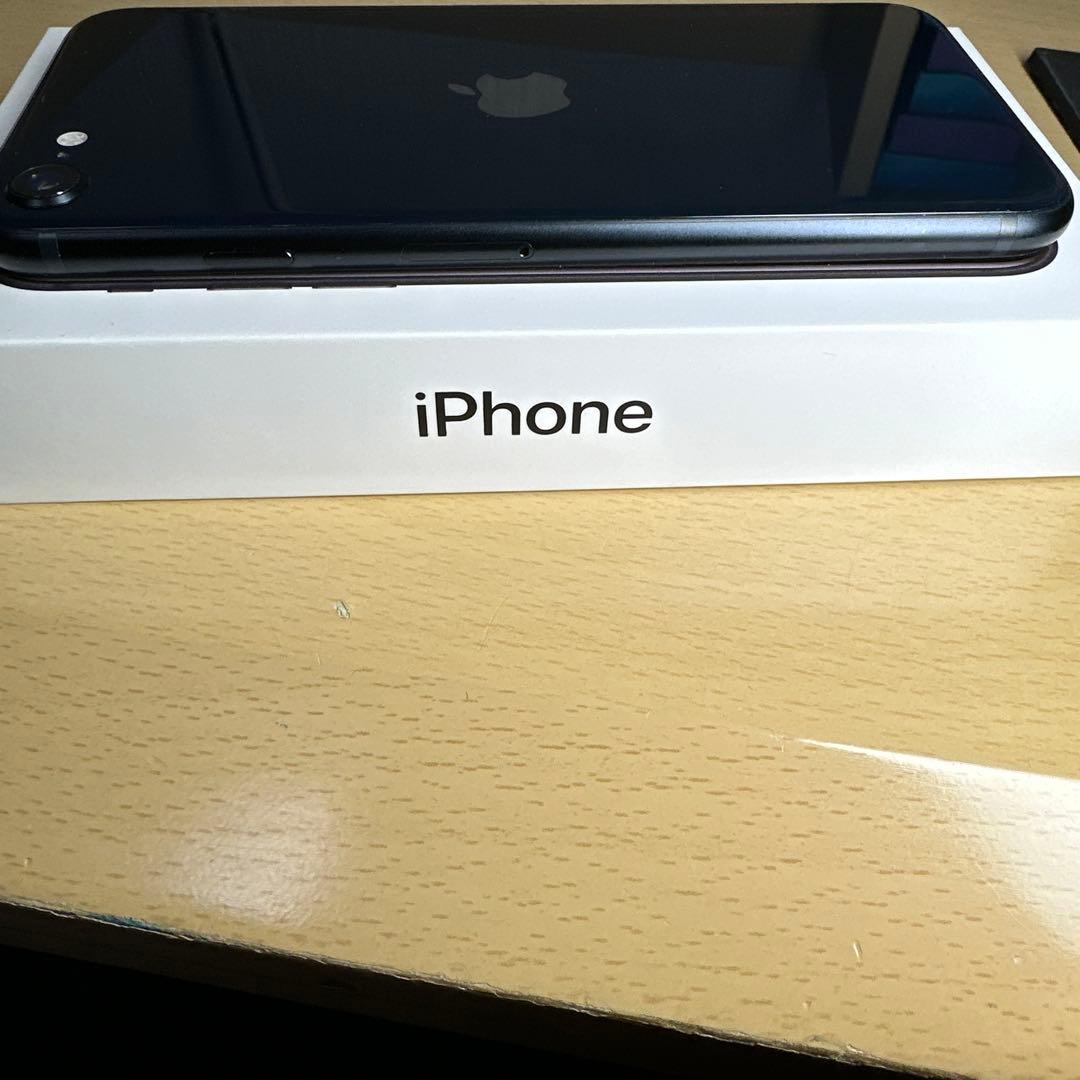美品 iPhone SE 第3世代 バッテリー100% 128GB apple