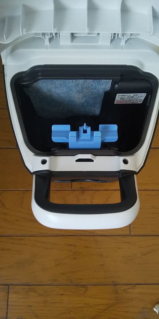 軽量型❗日立、紙パック式掃除機(エアーノズル)