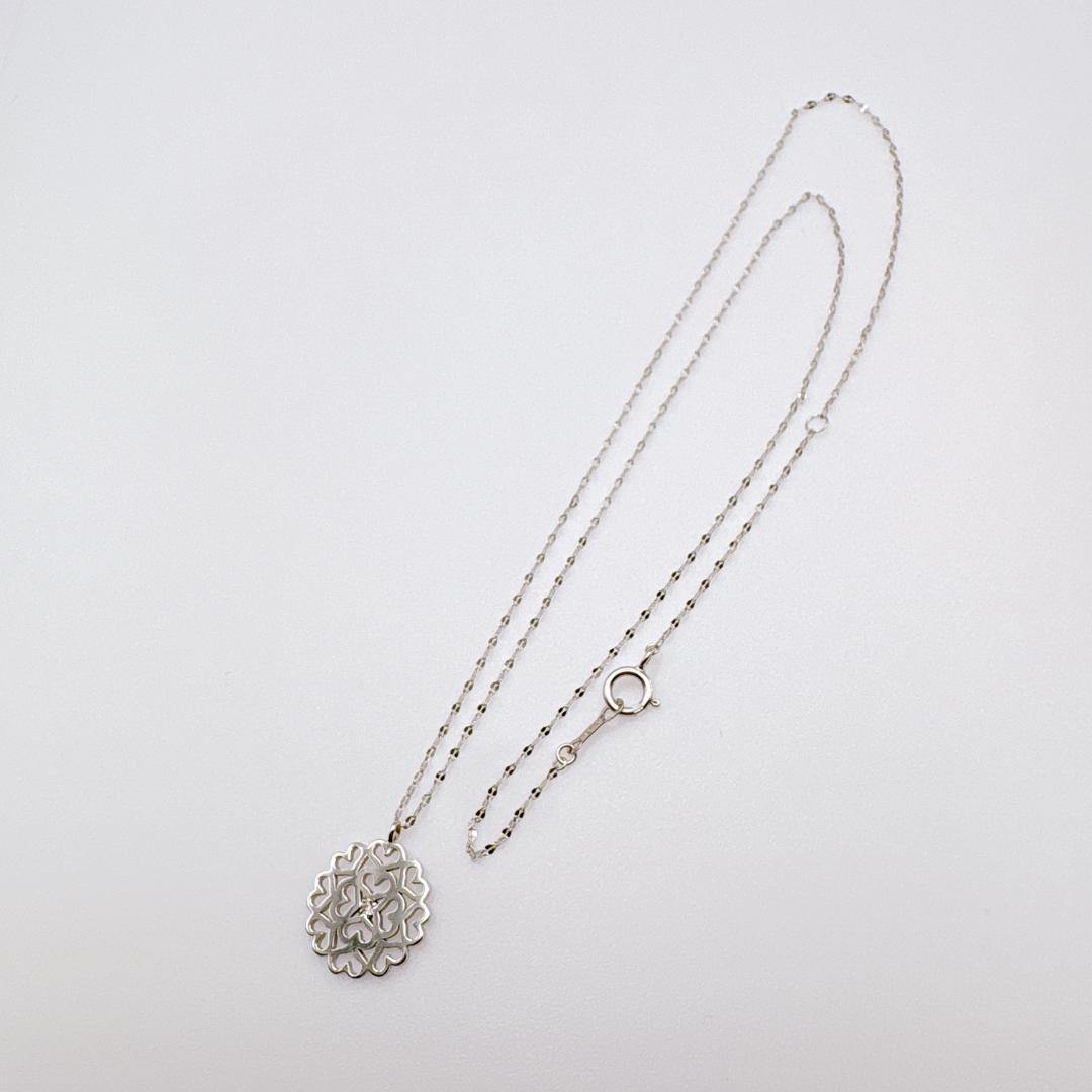 H*i様 【K18WG】天然ダイヤモンド0.01ct 透かしフラワー ネックレス