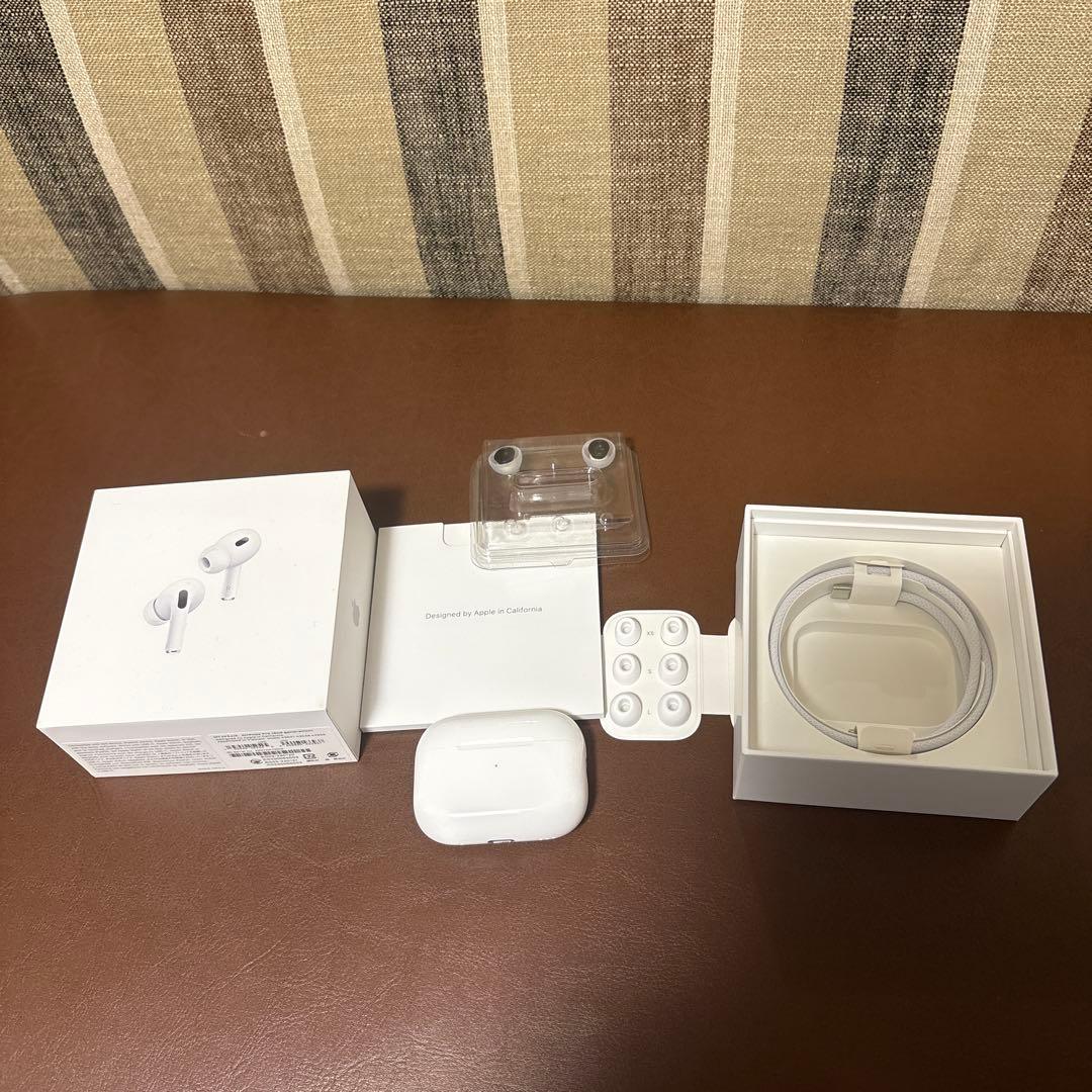 Apple AirPods Pro 2 本体+イヤーパッド+ケーブル