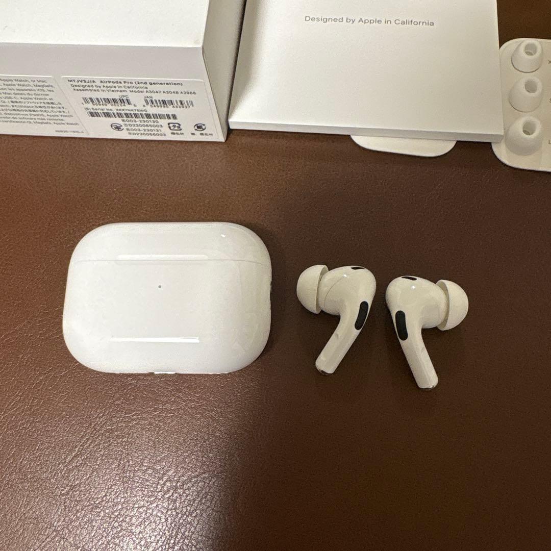Apple AirPods Pro 2 本体+イヤーパッド+ケーブル