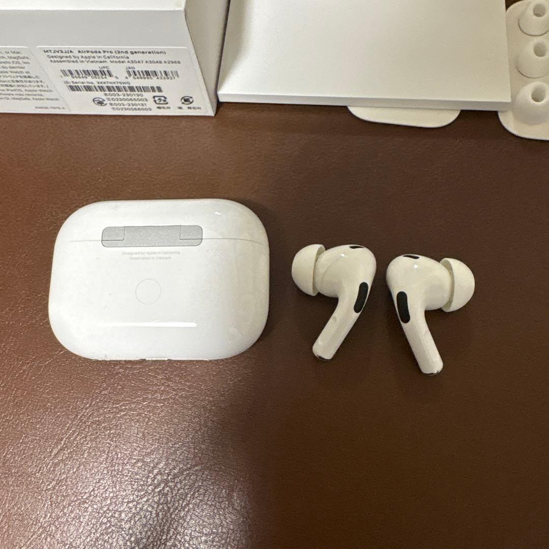 Apple AirPods Pro 2 本体+イヤーパッド+ケーブル