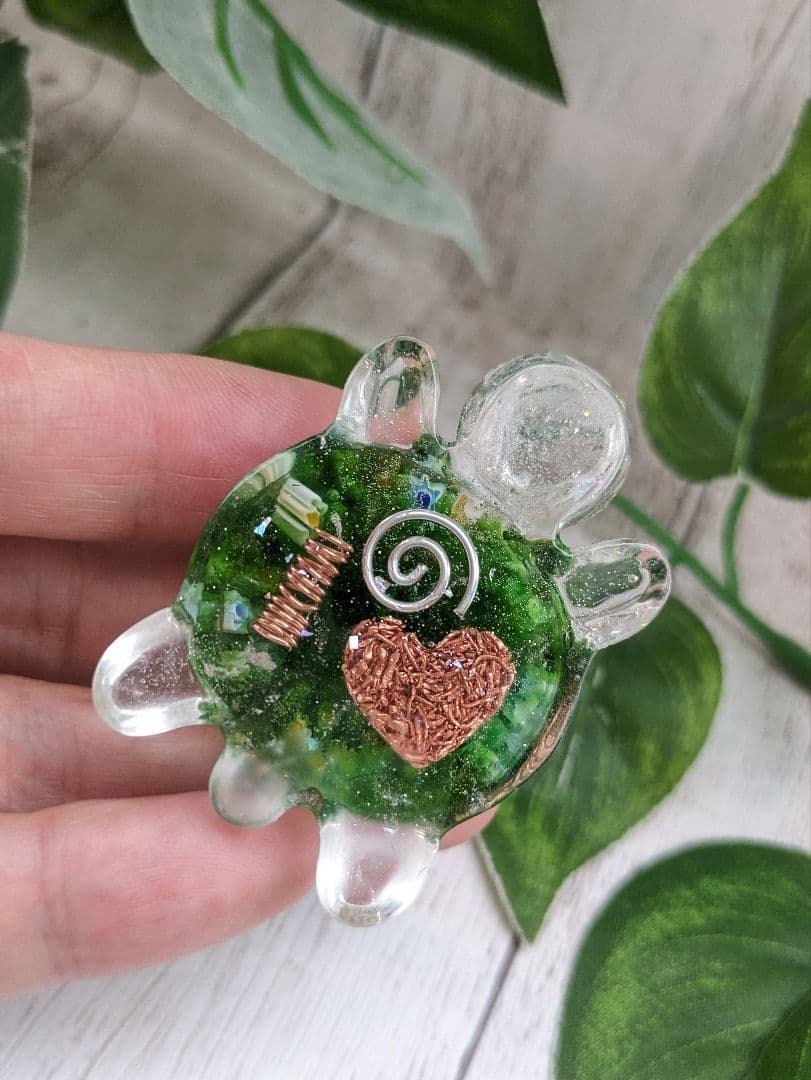 【ぴか】レインボーオーラ水晶のかめちゃん形オルゴナイト☆他３点