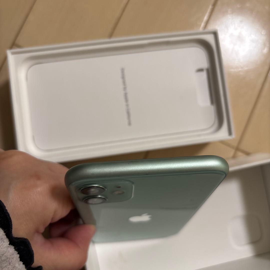 iPhone11グリーン64GB美品SIMフリー箱ありSIMピンガラスフィルム付