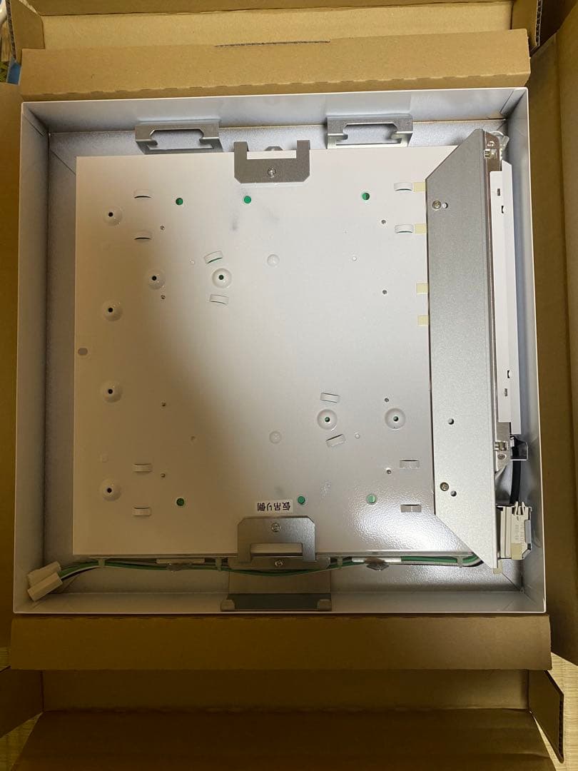 TOSHIBA LEDパネルライト LEEM-P-40251N-LD9 1台