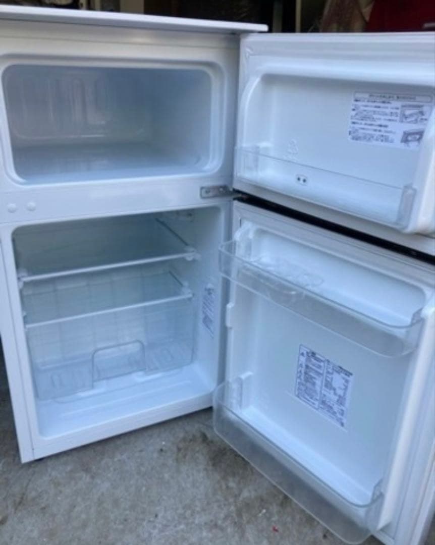 【送料無料】【3/3まで！】Hisense 2ドア冷蔵庫 ホワイト　93L