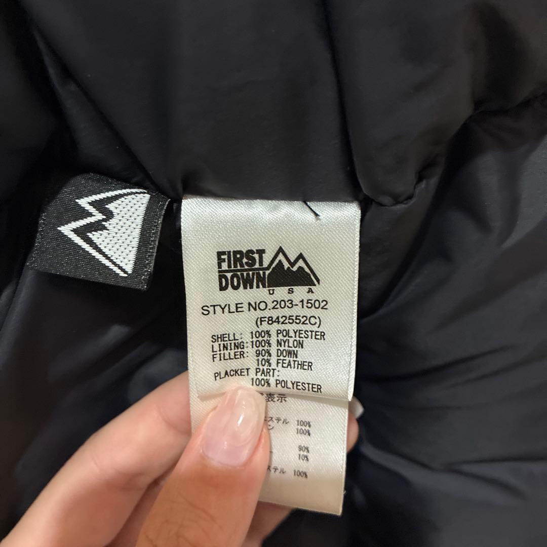 FIRST DOWN ジャケット　ダウンジャケット