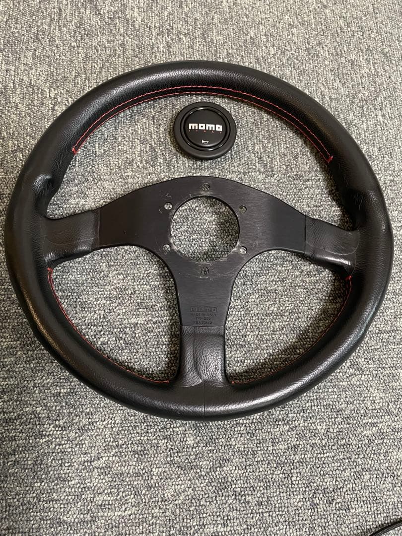 momo tuner ステアリング 32φ