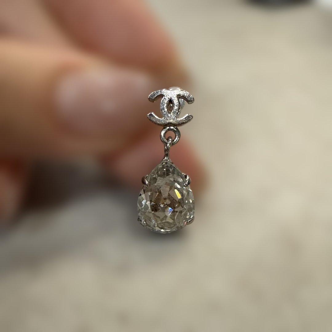 CHANEL シャネル　ティアドロップピアスシルバー両耳ココマーク