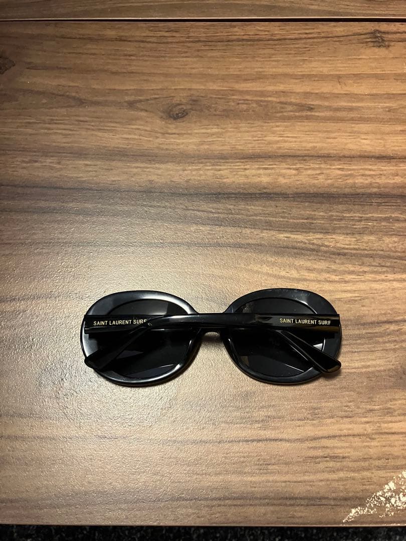 ピ*ウ様 SAINT LAURENT サングラス ブラックレンズ