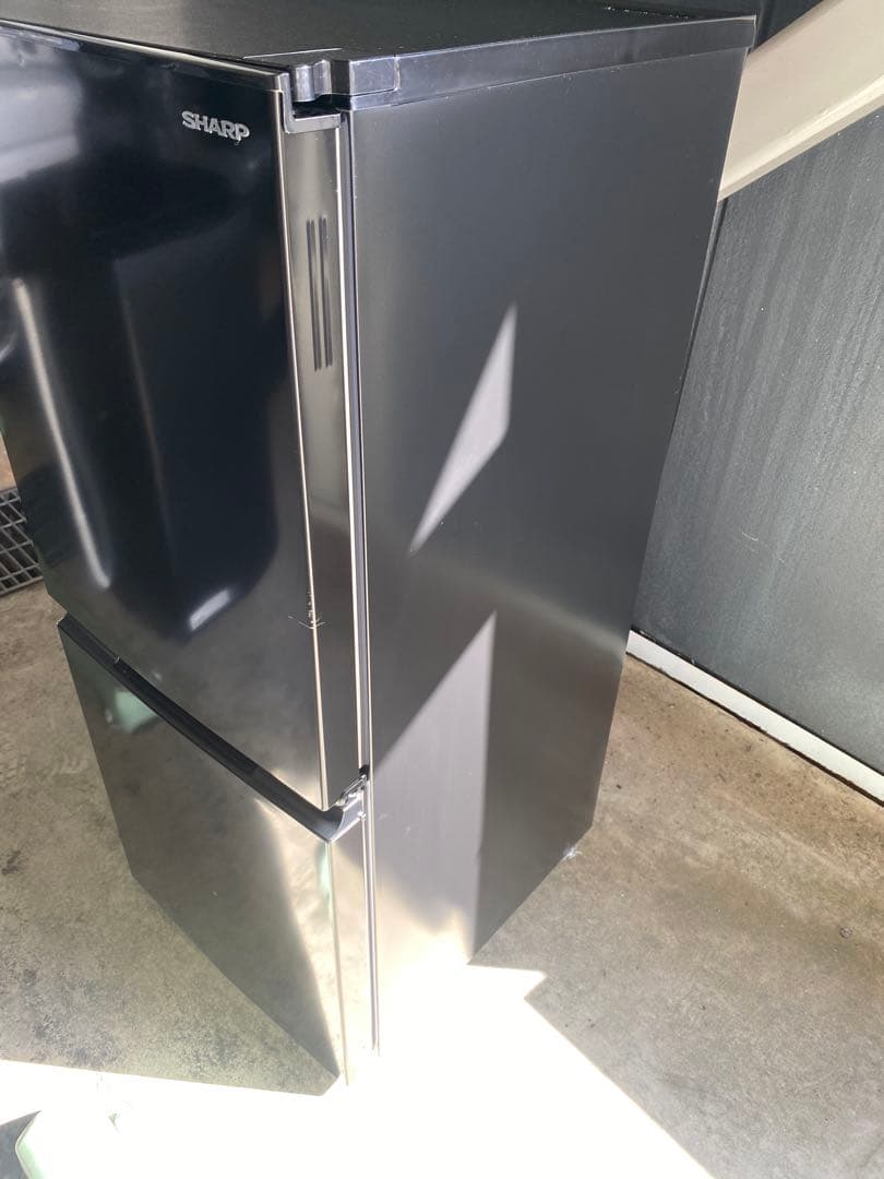 ☆使用歴僅か美品☆ 2024年製 SHARP冷蔵庫 と Hisense洗濯機
