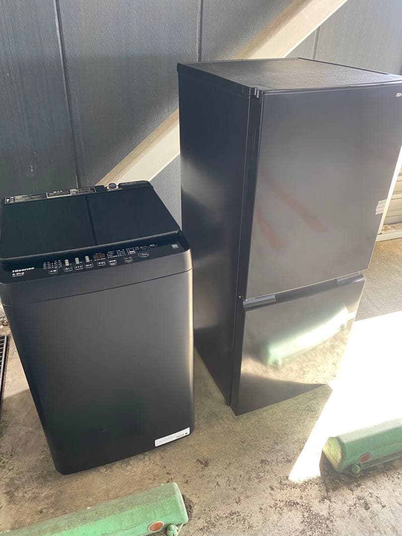 ☆使用歴僅か美品☆ 2024年製 SHARP冷蔵庫 と Hisense洗濯機