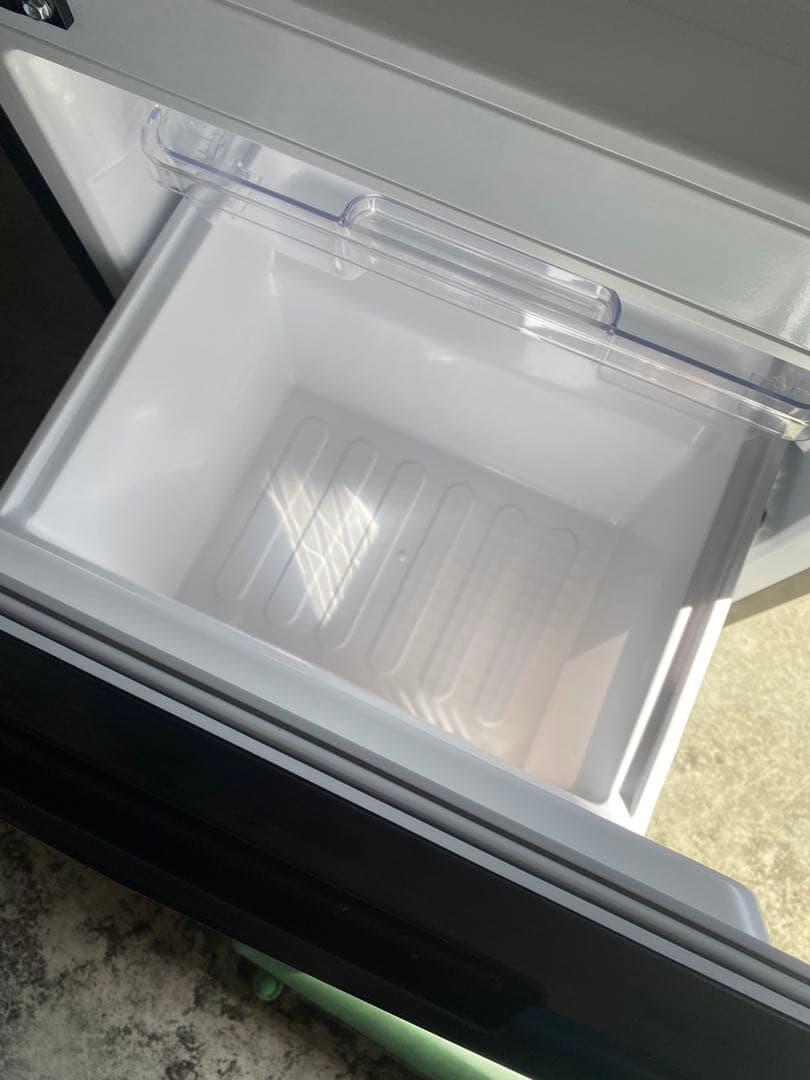 ☆使用歴僅か美品☆ 2024年製 SHARP冷蔵庫 と Hisense洗濯機