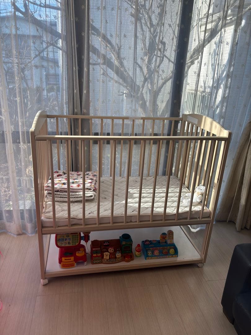 ベビーベッド　サワベビー　白　ホワイト　ハイタイプ　美品　澤田工業　ベッド