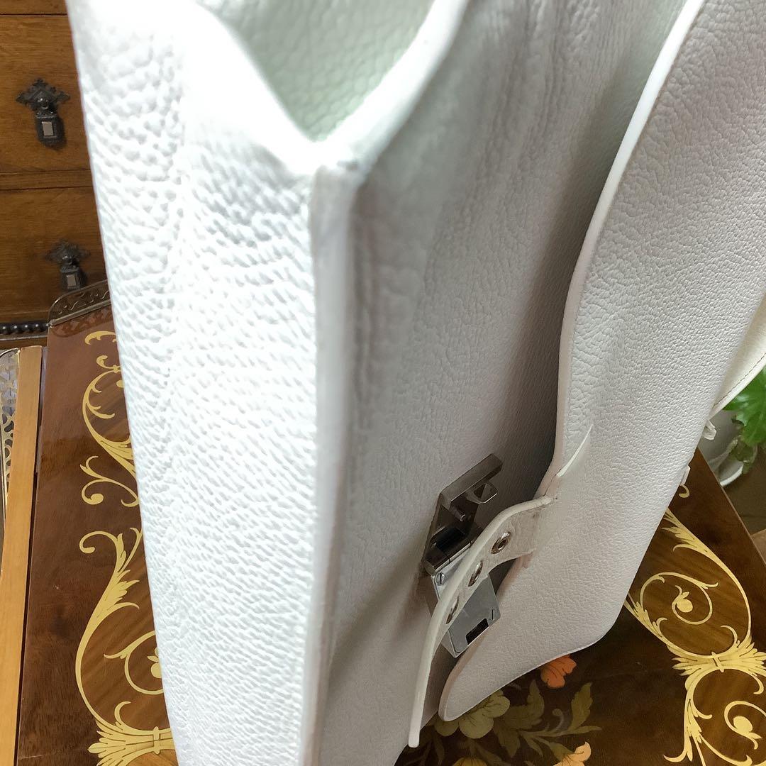 HERMES エルメス　ホワイト　レザー ビジネス　バッグ　メンズ　レディース