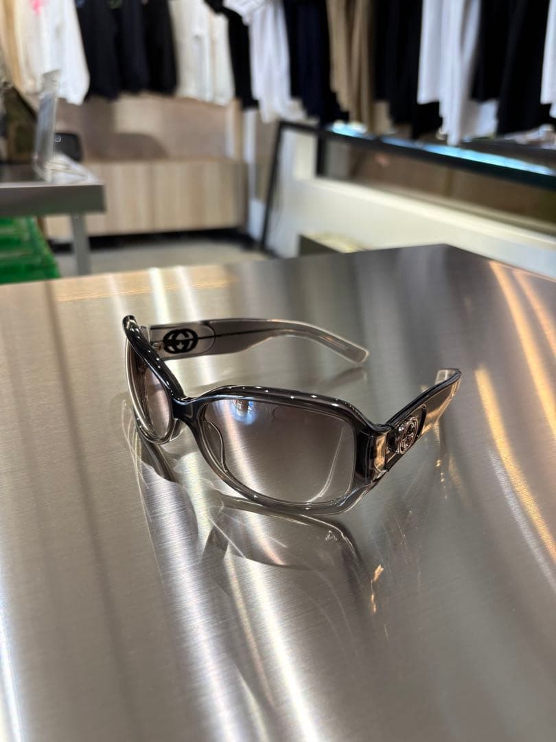 GUCCI グッチ　レディースサングラス