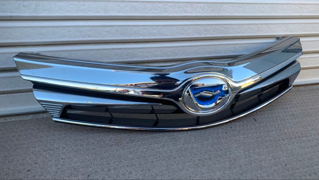 カローラ フィールダー 純正フロントグリル 新車取り外し