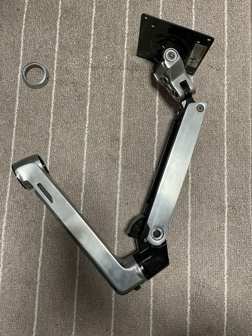 エルゴトロン モニターアーム