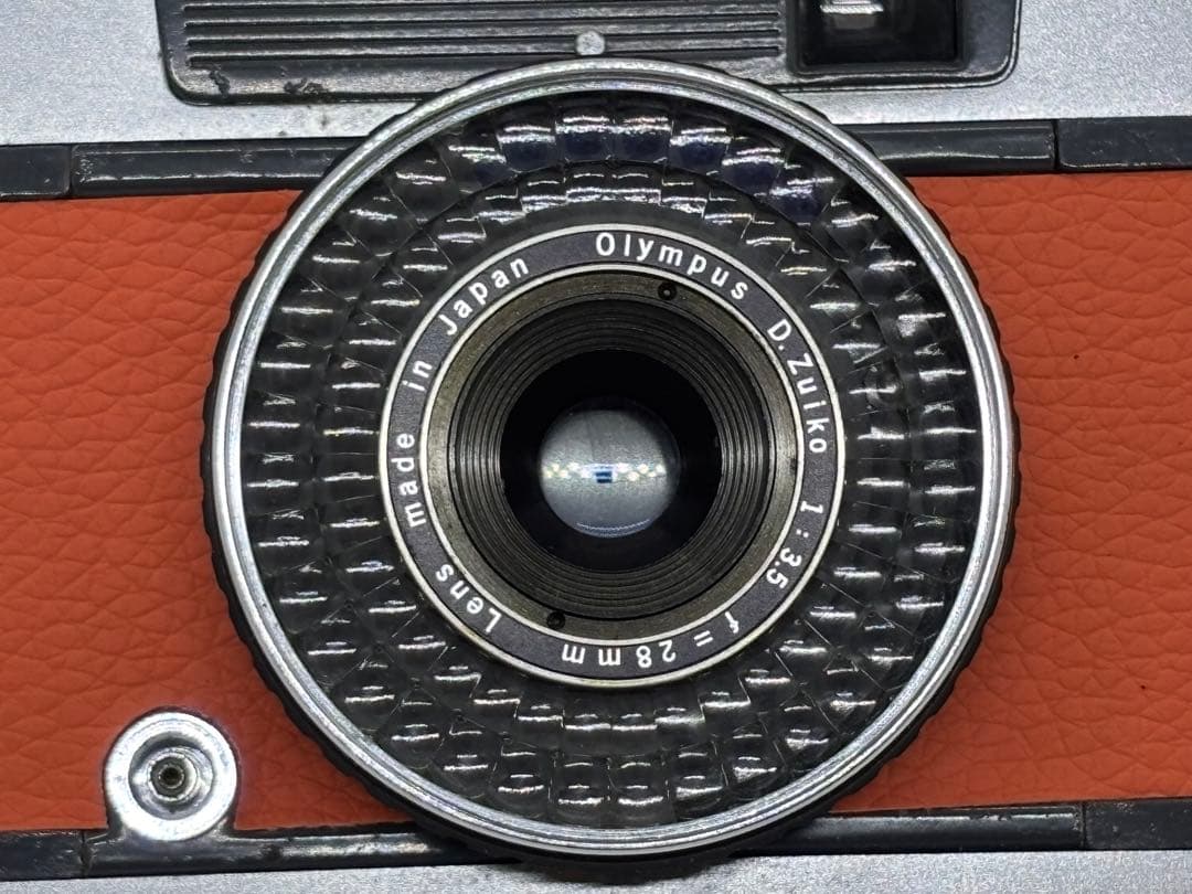 Olympus pen EE-2 人気のハーフサイズカメラ おしゃれなオレンジ