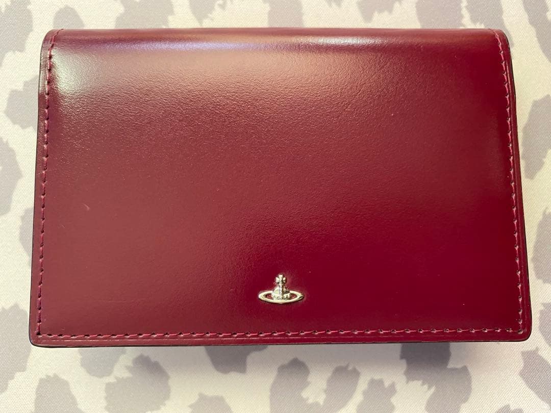 【美品】Vivienne Westwood バーガンディカラーのレザー名刺入れ