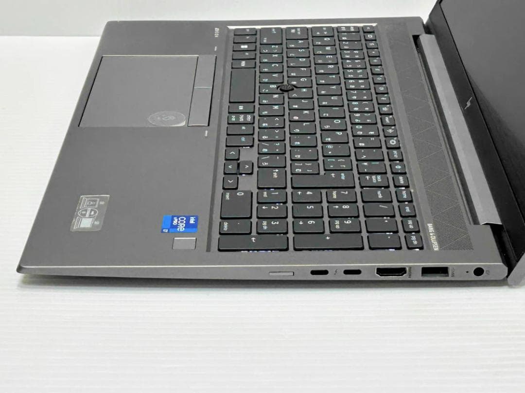 第11世代i7 NVMe1TB 32GB ZBook Firely 15.G8