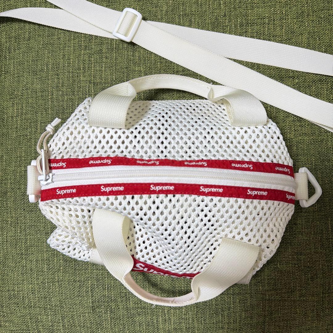シュプリーム　ショルダーバッグ