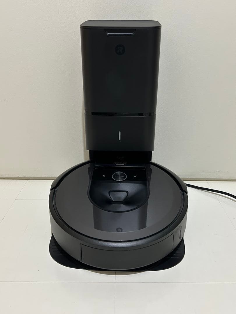 iRobot Roomba i7+ 本体　クリーンベース