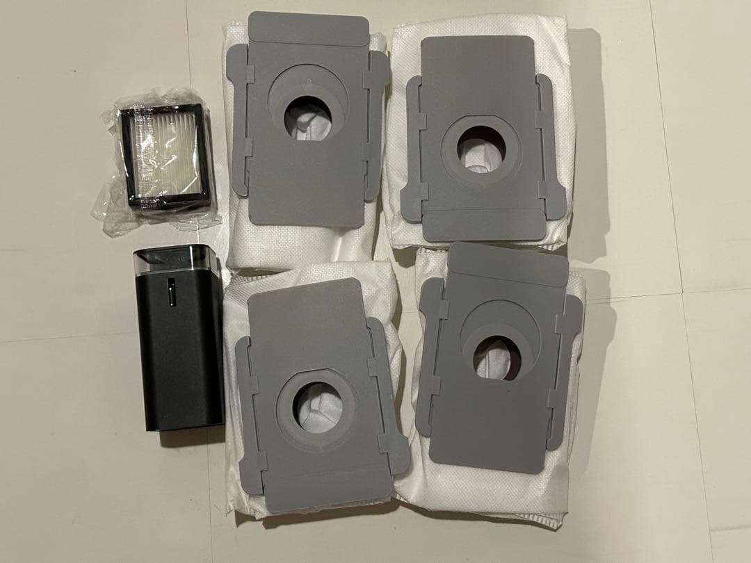 iRobot Roomba i7+ 本体　クリーンベース