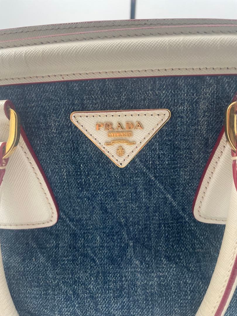 【希少】PRADA デニム ハンドバッグ サフィアーノ　保存袋付き　BN2441