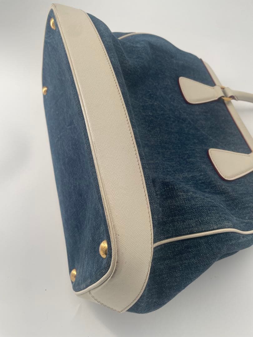 【希少】PRADA デニム ハンドバッグ サフィアーノ　保存袋付き　BN2441