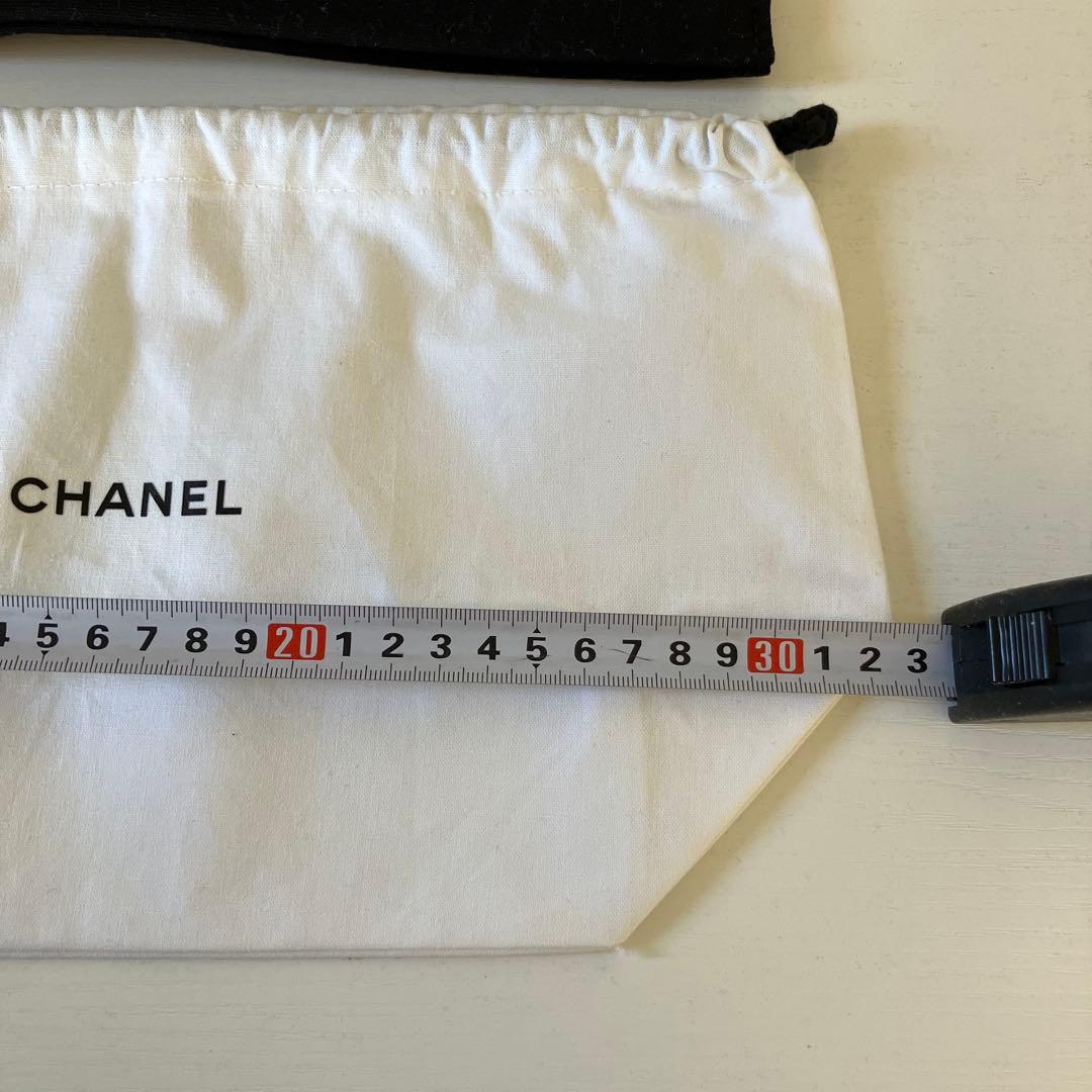 シャネルアイシャドウ、フェイスパウダー、ポーチまとめ売り