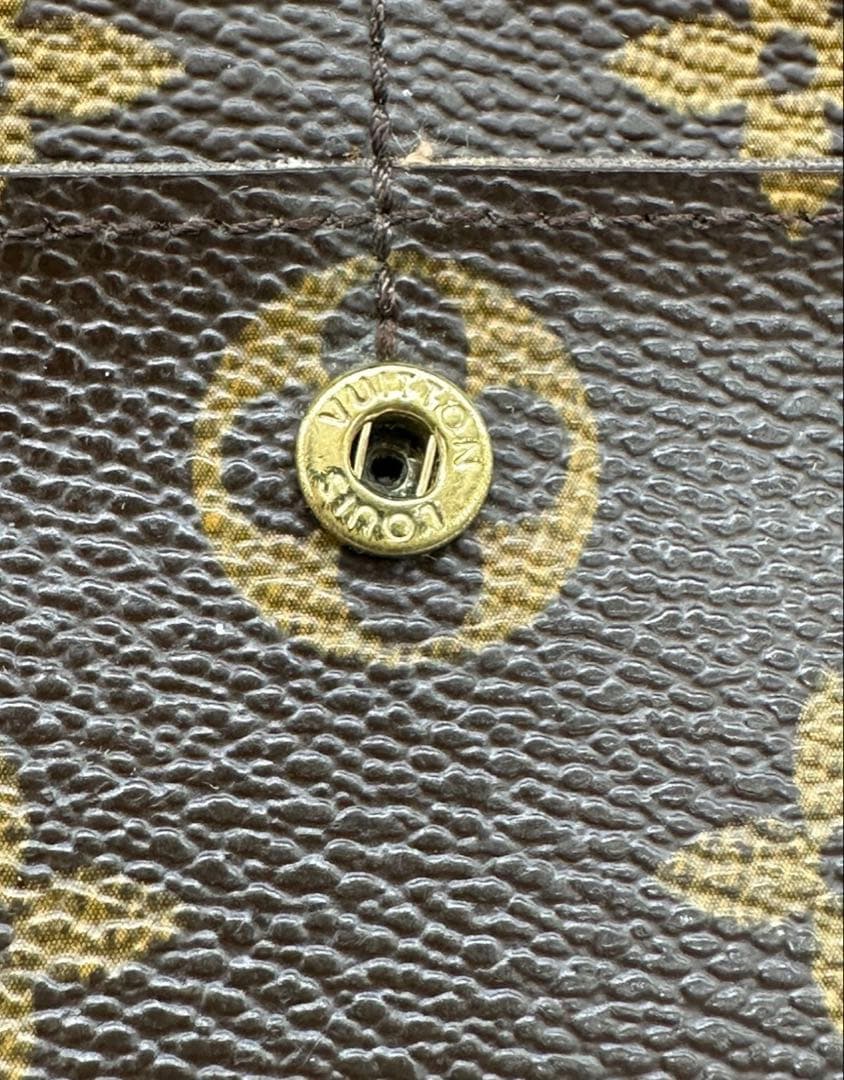 ルイヴィトン ポルトフォイユ サラ モノグラム 長財布 カード入れ10枚