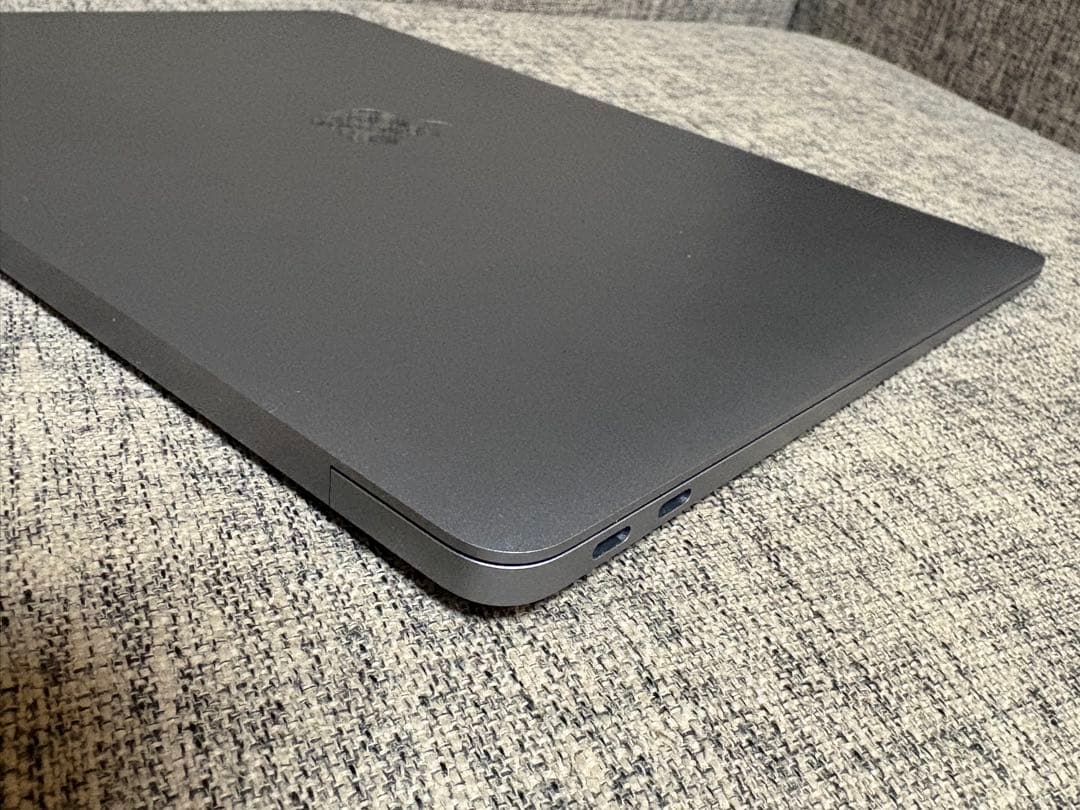 MacBookAir13インチ メモリ8GB 整備済製品 バッテリー容量99%