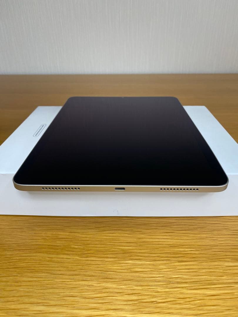 iPad Air第5世代 未使用に近い　iPad本体　Aランク