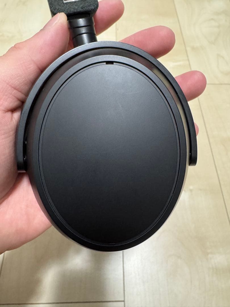 ゼンハイザー　Momentum 4 Wireless