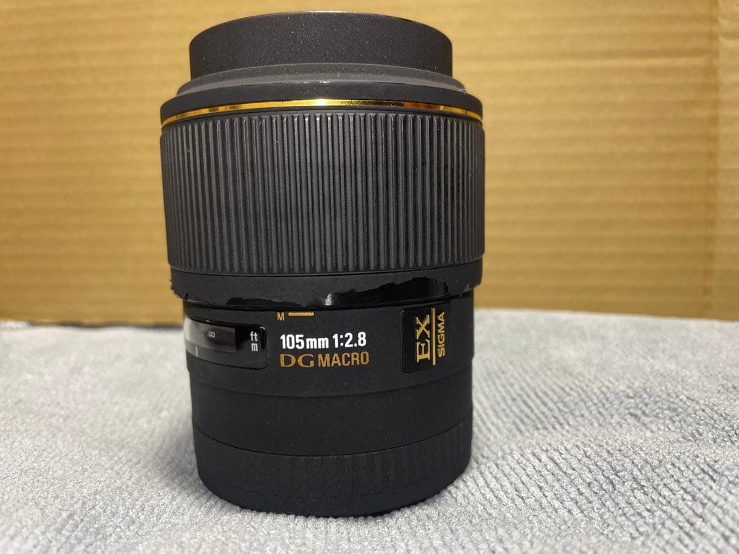 SIGMA 105mm F2.8 DG MACRO 単焦点レンズ