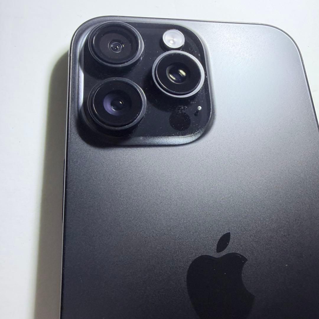 iPhone 16 Pro Max 256GBブラックチタニウム SIMフリー