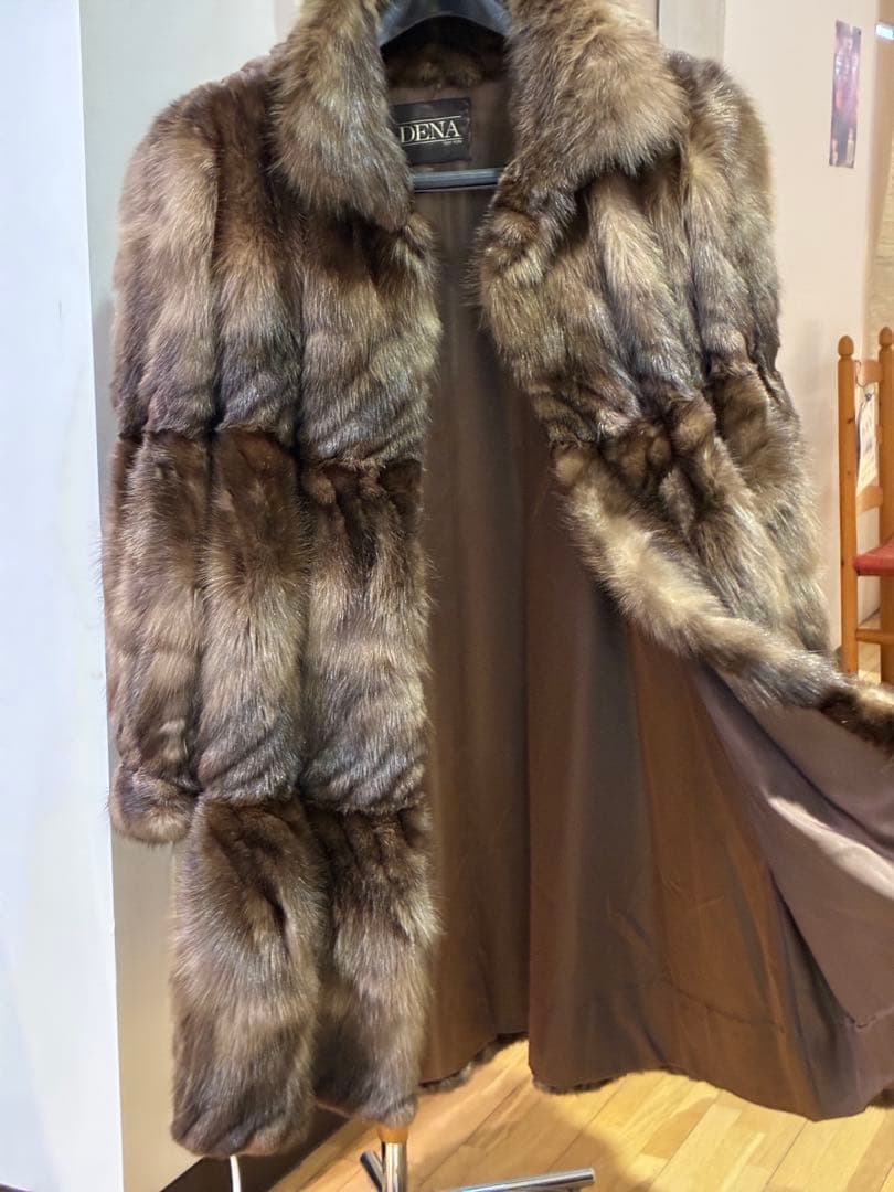 新春　プライス❣️ ロシアン　セーブル　　デザイン　コート《貂皮　毛皮　大衣》