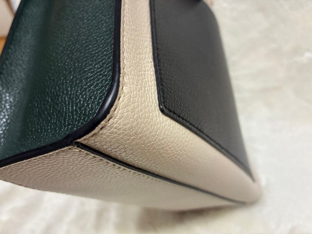 マークジェイコブスMARC JACOBSショルダーバッグ