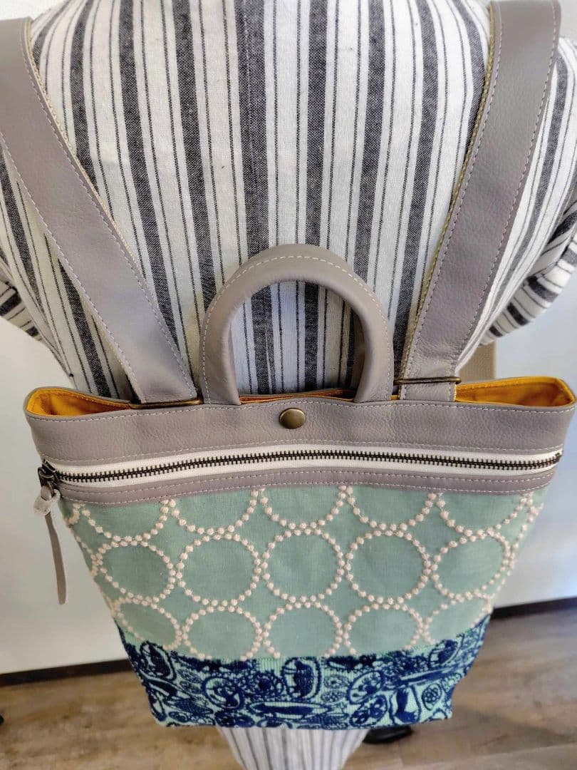 ミナペルホネン/タンバリン×ジャングルレリーフ/牛革A4トートリュック