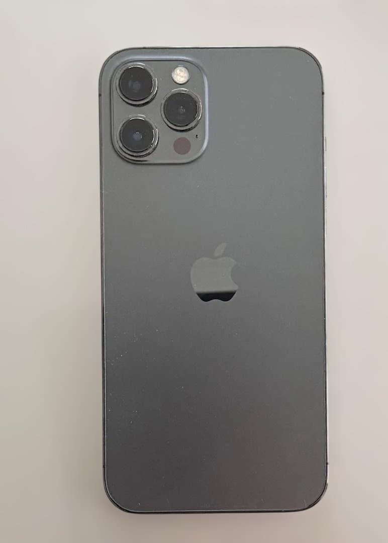 Apple iPhone 12 Pro Max バッテリー最大容量 88％