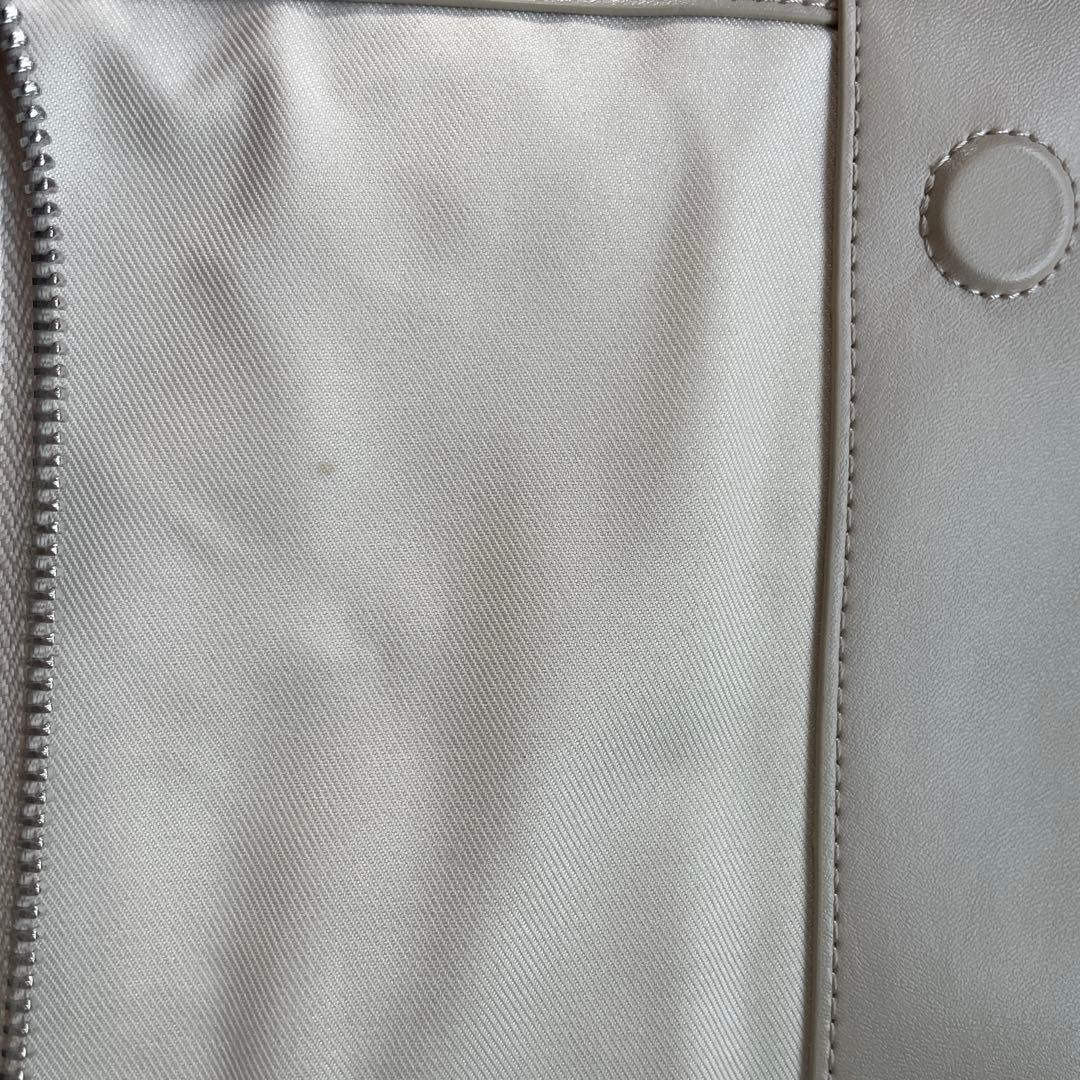 BEARDSLEYビアズリー レザー ボディバッグ ショルダーバッグ