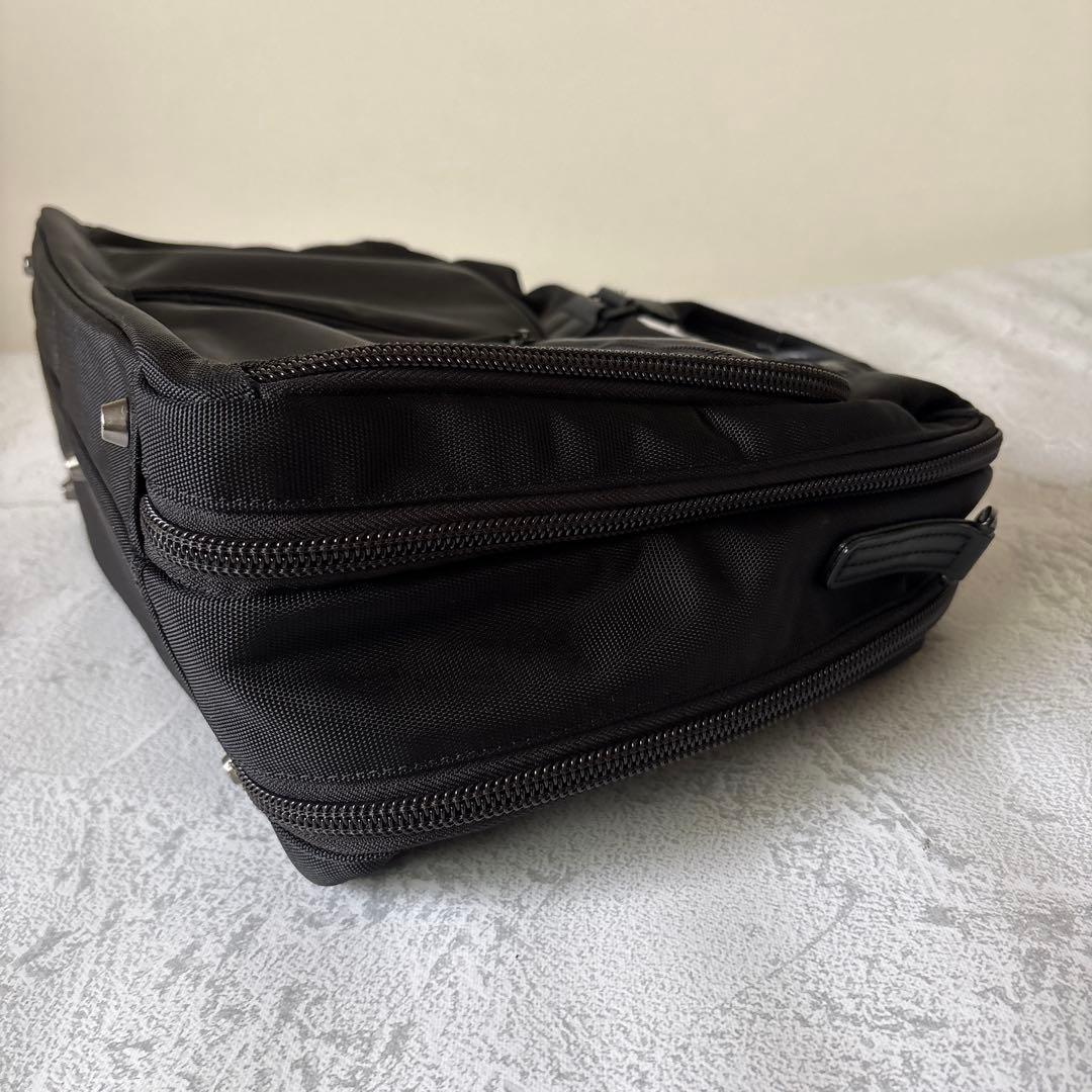 ほぼ未使用：ゼロハリバートン ZEST 黒 ブリーフケース 80737-BK