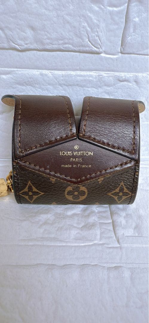 LOUIS VUITTON AirPodsProケース