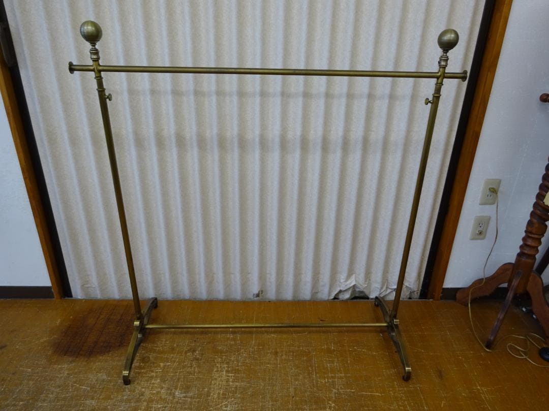 migch　アンティークゴールド　　スチール製　W120　高さ調整可　店舗